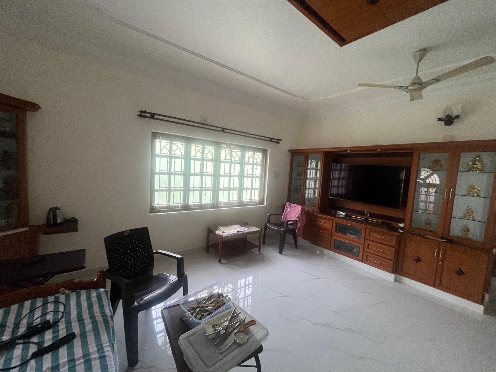 Wood polishing work by Annai Paints